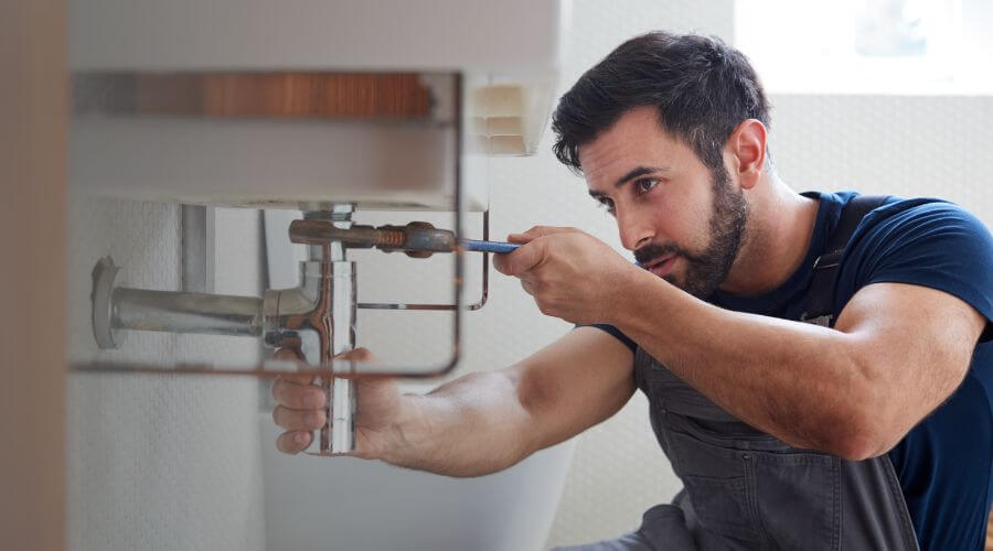 Professional sink repair services in Garden City, MI